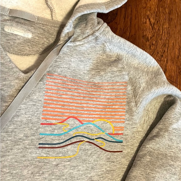 Merrell Sweatshirt - Picture 3 of 5
